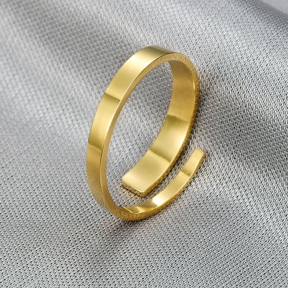 Gold Cuff Ring - Size 7 - Picture 3 of 4